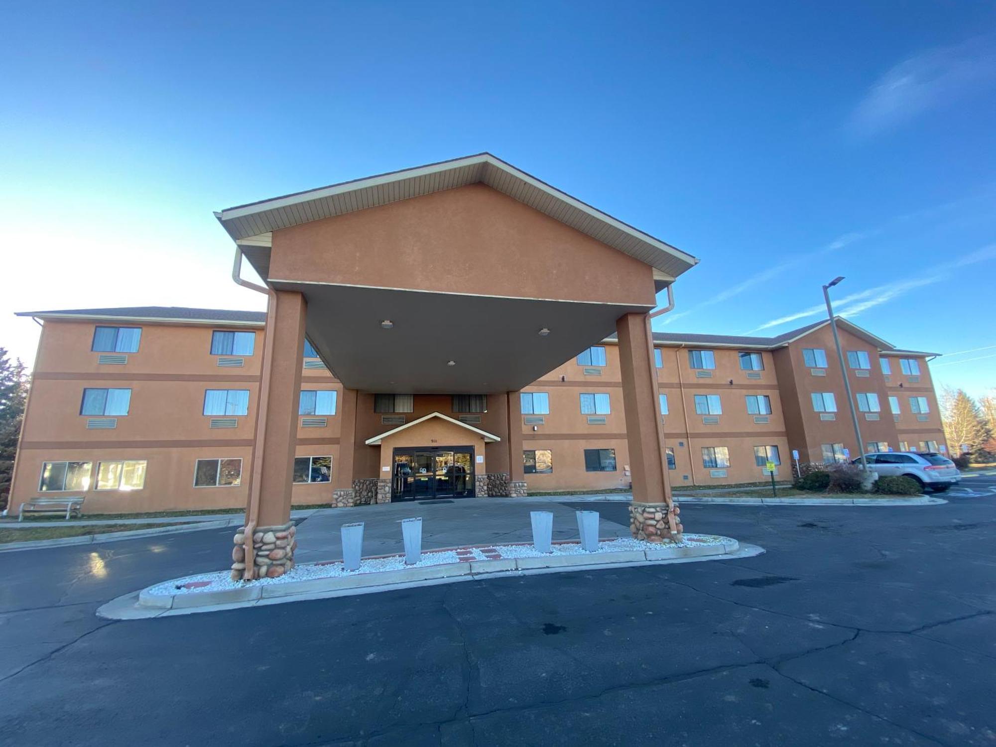 Comfort Inn & Suites Gunnison-Crested Butte Exterior photo